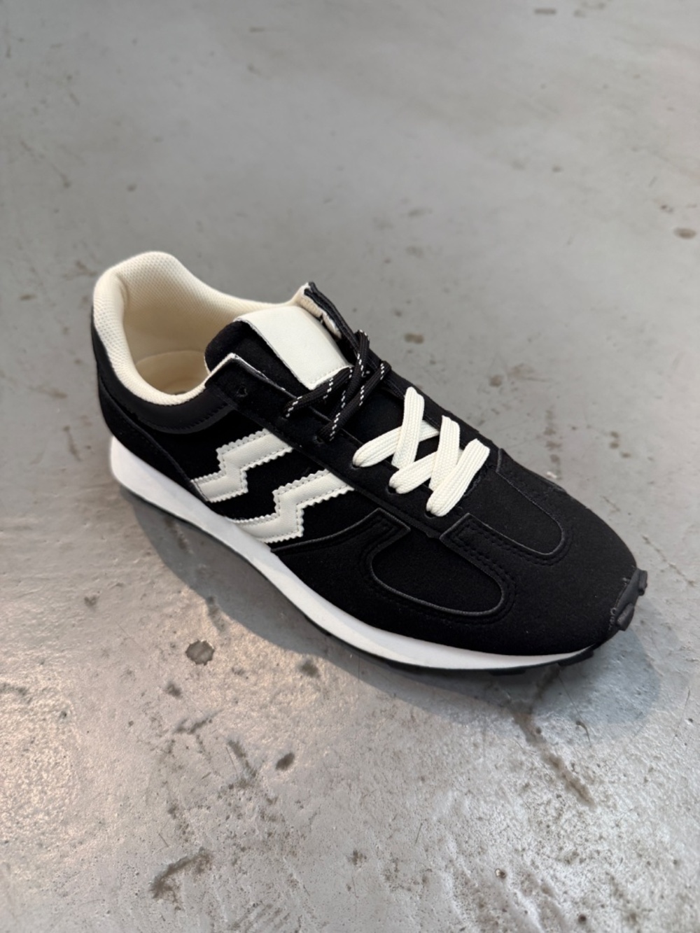 Neutral black-white double Lace-Up Women's Sneaker 3050